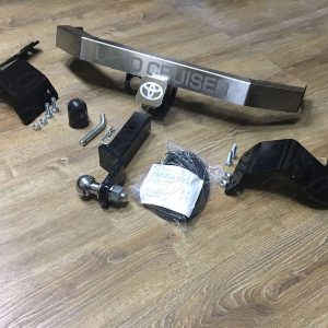 Тюнинг для TOYOTA Land Cruiser 200 EXECUTIVE LOUNGE 2018- Фаркоп (оцинкованный, надпись Land Cruiser, шар E)