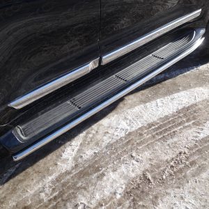 Защита порогов 42,4 мм для TOYOTA Land Cruiser 200 EXECUTIVE 2016-2018